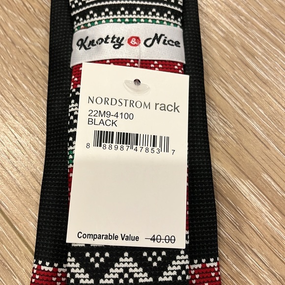 Knotty & Nice “Bite Me” Gingerbread Man Tie - Picture 4 of 4